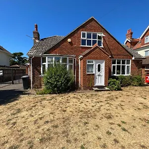 19a Stourwood Avenue Bournemouth