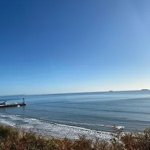 Beachfront Retreat 3 Bedroom 3 Bathroom Seaside With Free Parking Bournemouth